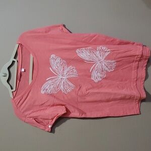 Le vie en rose tshirt size large
